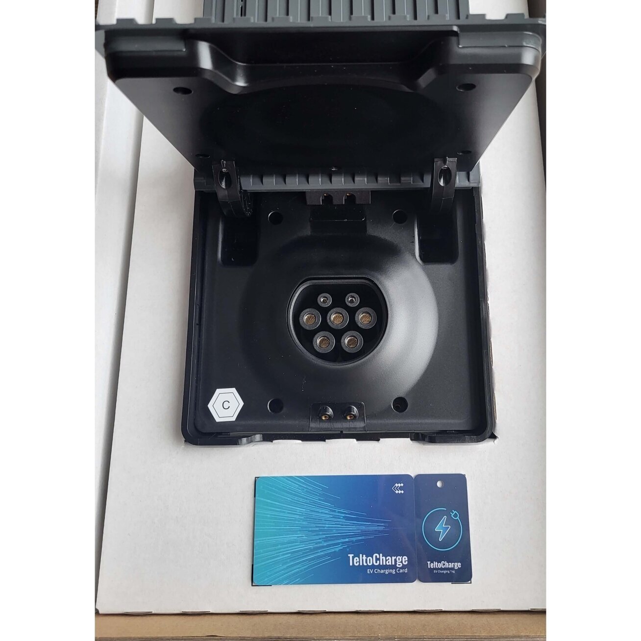 Teltonika elektromobilių krovimo stotelė 3F, 11kW su type 2 rozete 4 Teltonika elektromobilių krovimo stotelė 3F, 11kW su type 2 rozete 4